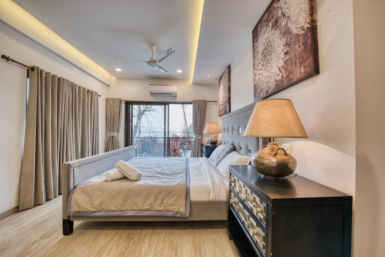 Luxurious 5 Bedrooms Arlington Contemporary Villa in Panchgani