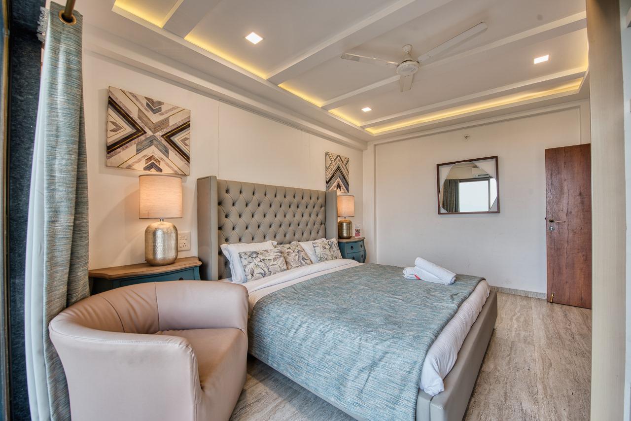 Luxurious 5 Bedrooms Arlington Contemporary Villa in Panchgani